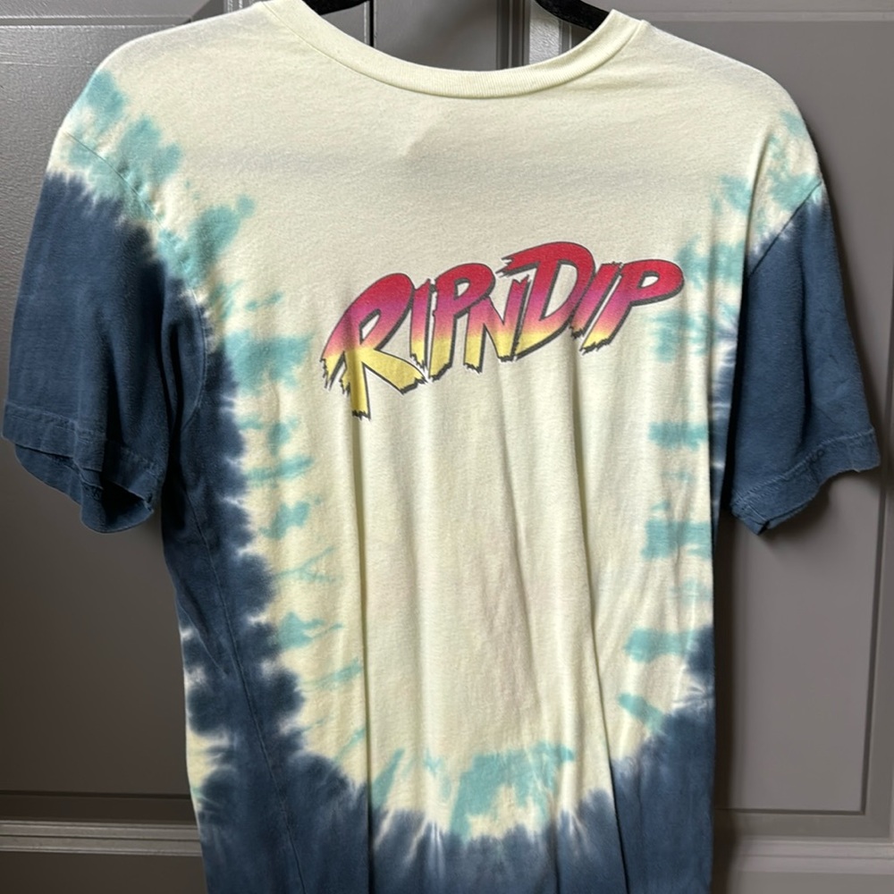 Rip dip tie dye tee, street fighter design
